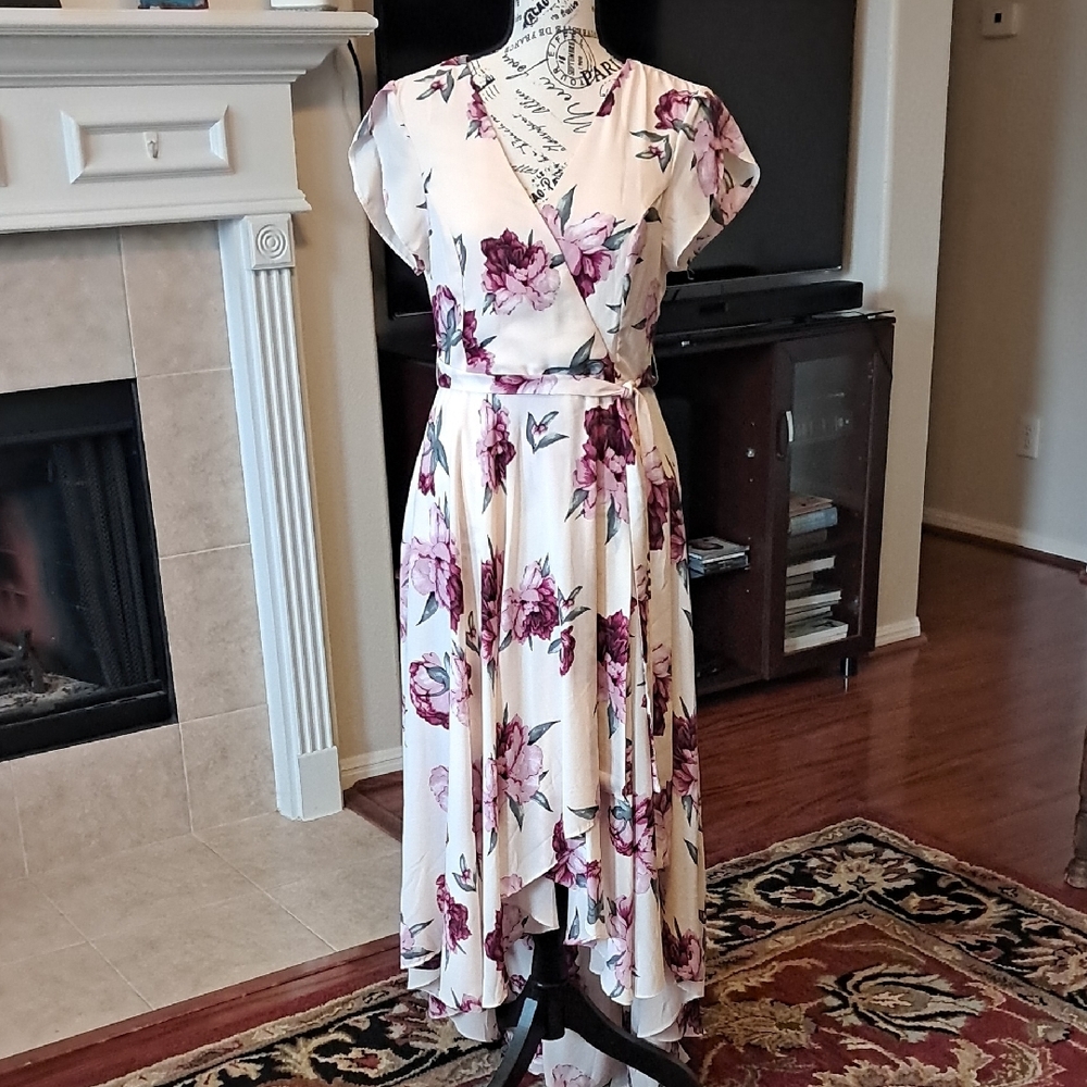 Lulu's Floral Wrap Dress Medium